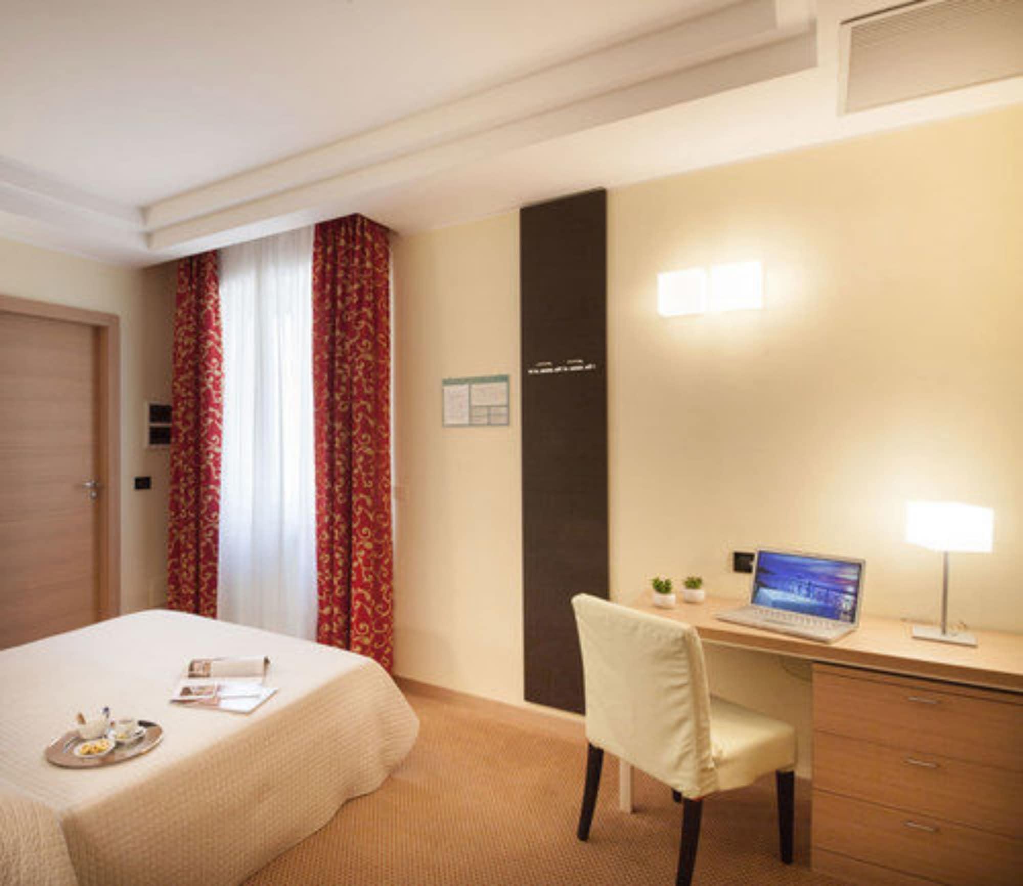 Grand Hotel Spiaggia Alassio Dış mekan fotoğraf