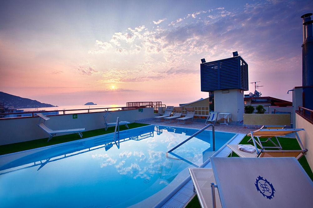 Grand Hotel Spiaggia Alassio Dış mekan fotoğraf