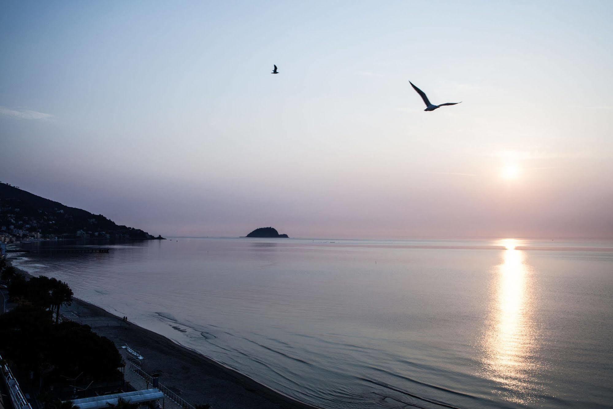 Grand Hotel Spiaggia Alassio Dış mekan fotoğraf
